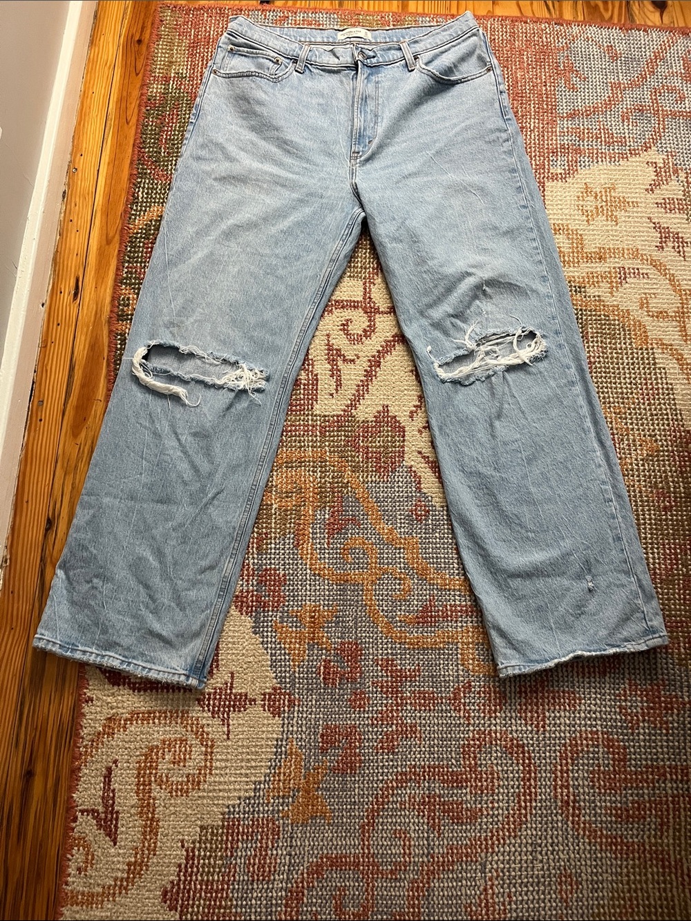 Abercrombie & Fitch 90s Relaxed High Rise Jeans Size 32/14R Distressed